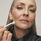 Anew Revival Lip Treatment - 3.5 g