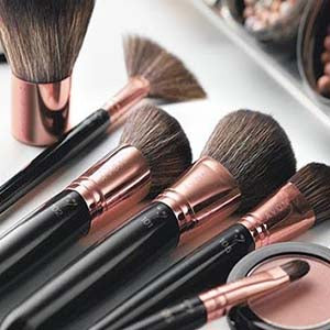 How to Clean Your Make-Up Brushes