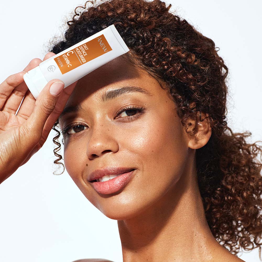 Anew Daily Defence Vitamin C SPF 50 Moisturiser Skincare AVON UK