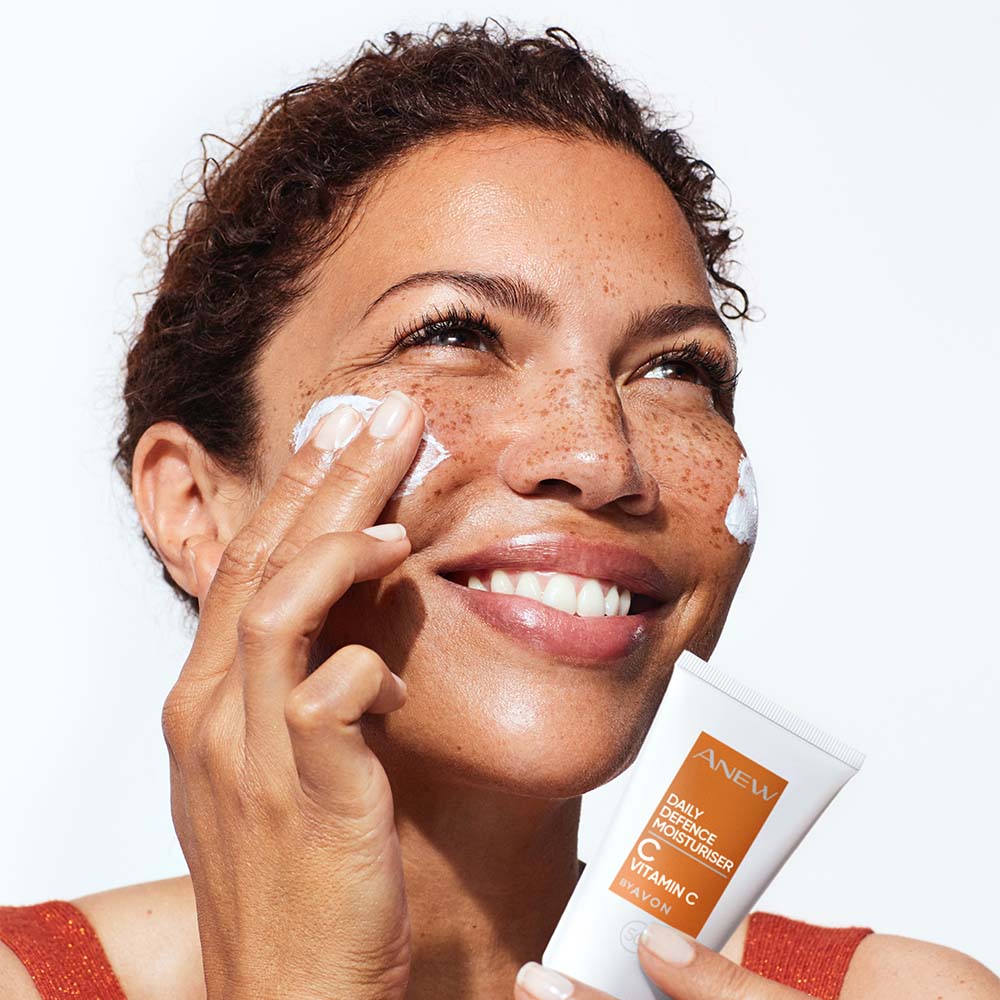 Anew Daily Defence Vitamin C SPF 50 Moisturiser Skincare AVON UK